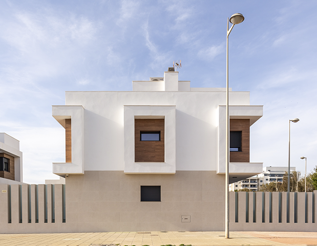 Rafael Caro -img fachada vivienda vega de aca